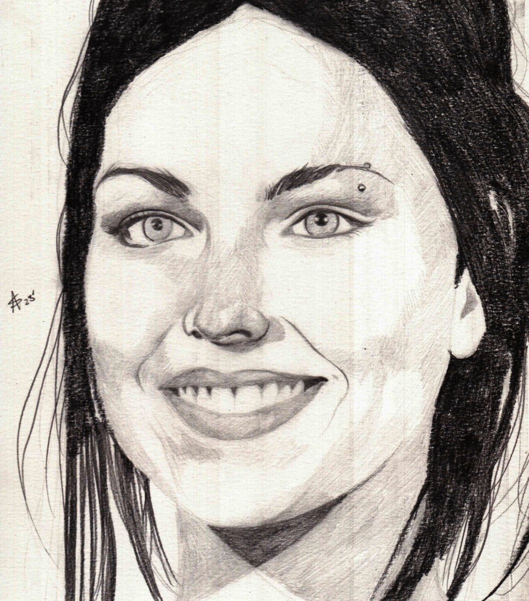 Amy Lee  
#evanescence #amylee #numetal #rock #drawing #femalevocalists #blackandwhitedrawings