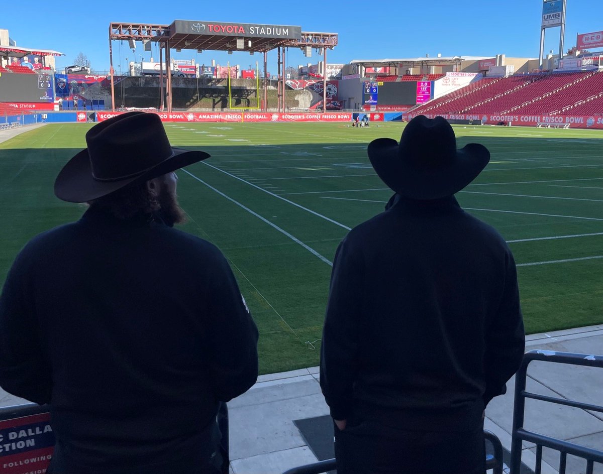 𝑯𝒆𝒓𝒅, 𝑼𝑻𝑺𝑨 𝑴𝒆𝒆𝒕 𝑰𝒏 𝑭𝒓𝒊𝒔𝒄𝒐!

Marshall Football looks to continue its bowl success against UTSA in the 2023 Scooter's Coffee Frisco Bowl at 9 p.m. on Tuesday night!

🔗: bit.ly/FriscoBowlPrev…