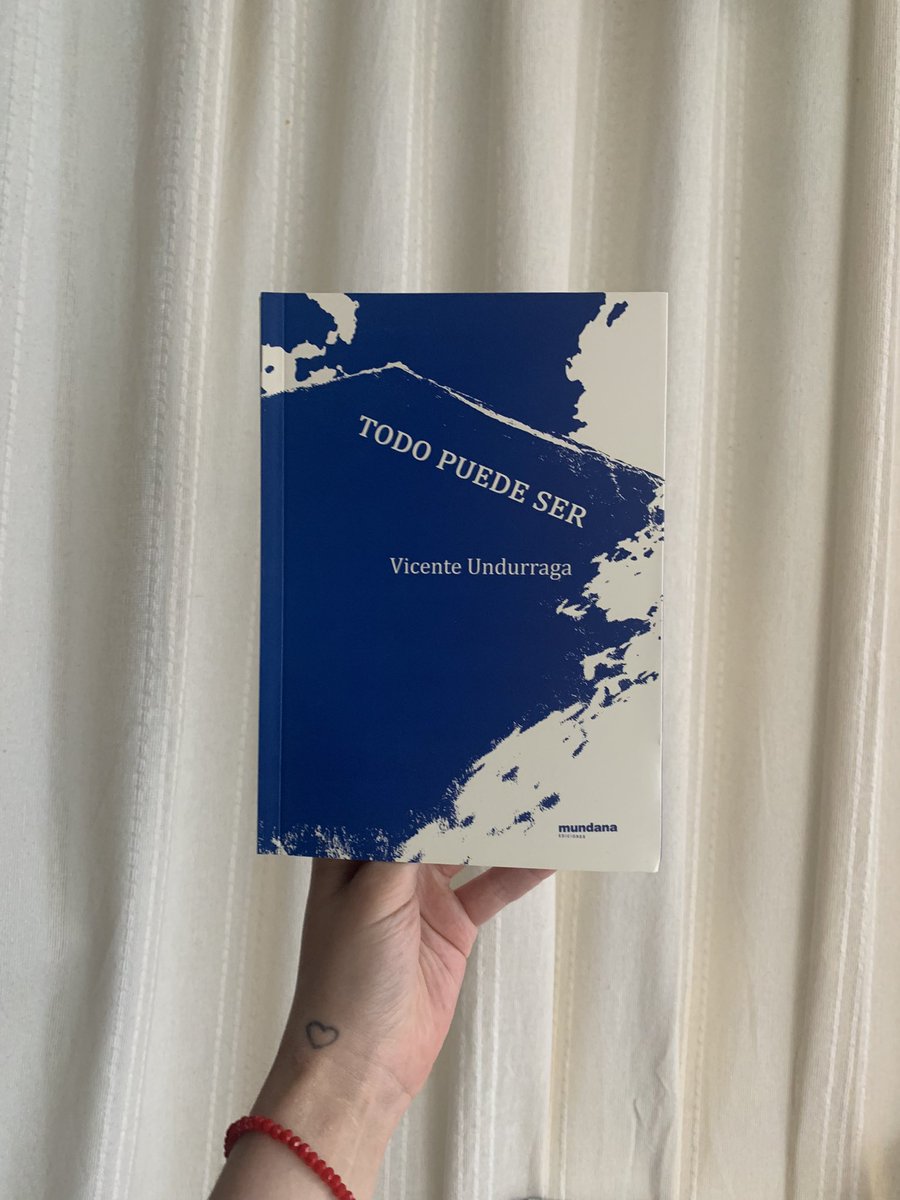 💙 Nos llevamos una lindísima sorpresa: Pedro Gandolfo escogió Todo puede ser de Vicente Undurraga (<a href="/viundurraga/">Vicente Undurraga</a>) como uno de sus libros del 2023, en la última edición de Artes y Letras de <a href="/elmercurioec/">Diario El Mercurio</a>. 

Disponible en nuestra web y en librerías vía <a href="/La_Komuna/">LaKomuna</a> 💫