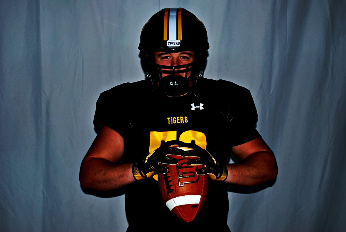 Blessed to announce after a fantastic visit I have received an offer to play <a href="/DePauwTigersFB/">DePauw Football</a>! Thanks <a href="/qbdietz/">Brett Dietz</a>! 
@Kyle_RayHCS <a href="/HCEaglesFB/">Heritage Christian Football</a> <a href="/IndianaPreps/">Indiana Preps</a> <a href="/PrepRedzoneIN/">Prep Redzone Indiana</a>