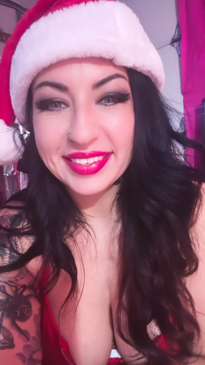 Content from carlyvonwolf