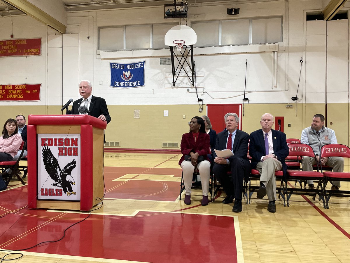 I joined Congressman Pallone and Senator Diegnan at Edison High School to express my support for <a href="/FrankPallone/">Rep. Frank Pallone</a>'s legislation to combat Sudden Cardiac Arrest in student-athletes. We must ensure that medical staff have the training and resources to take action and save lives.