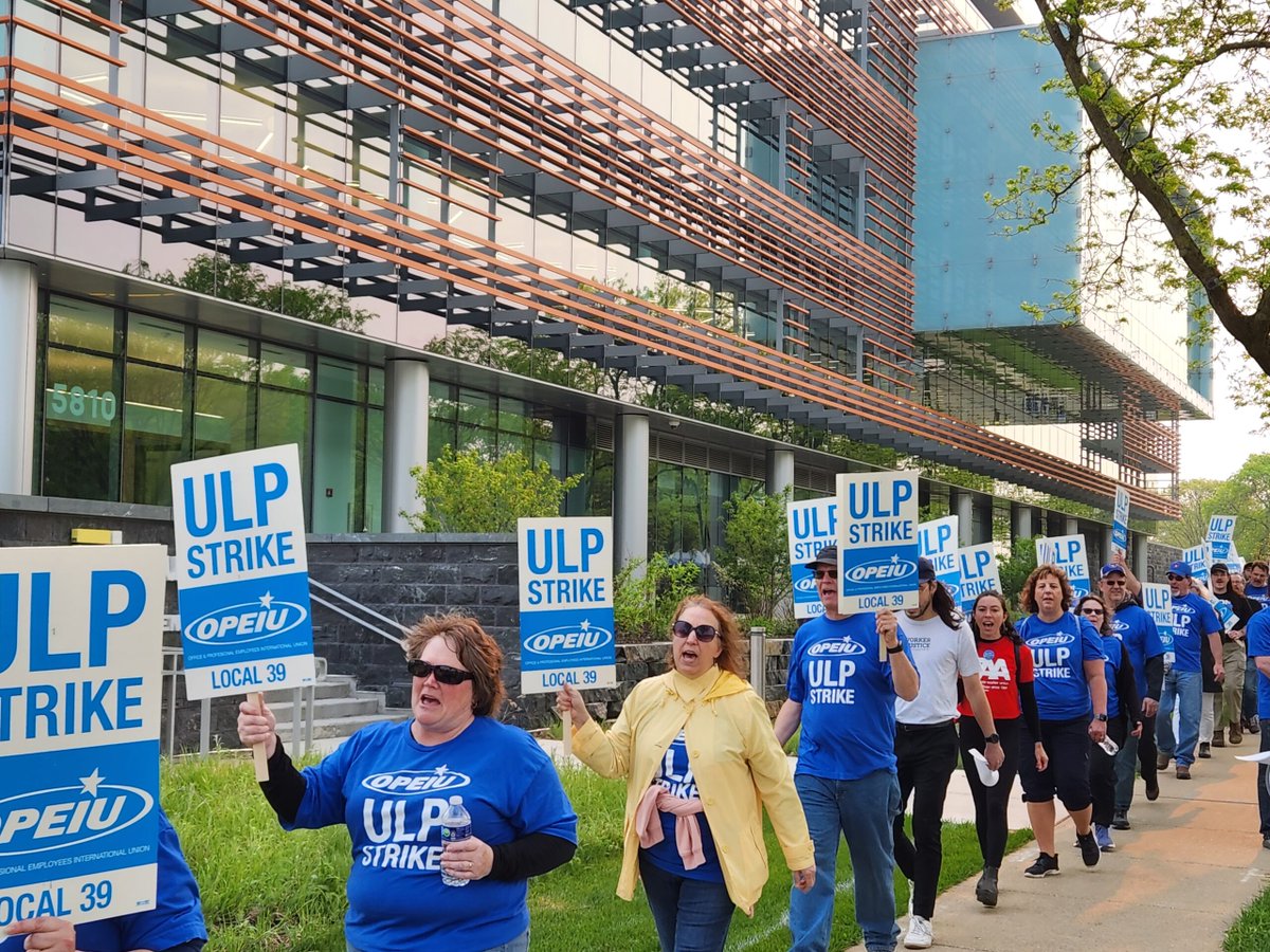 The Labor Radio / Podcast Network (@laborradionet) on Twitter photo Miss last week's Labor Radio on <a href="/WORTRadio/">WORT 89.9 FM</a>? You can listen to the #podcast at
blubrry.com/wort_labor_rad…
<a href="/OPEIU39/">OPEIU Local 39</a> members ratify MG&E and TruStage contracts, changes at UW, checking in with postal workers during the holiday season and more
#1u #UnionStrong #LaborRadioPod Miss last week's Labor Radio on <a href="/WORTRadio/">WORT 89.9 FM</a>? You can listen to the #podcast at
blubrry.com/wort_labor_rad…
<a href="/OPEIU39/">OPEIU Local 39</a> members ratify MG&E and TruStage contracts, changes at UW, checking in with postal workers during the holiday season and more
#1u #UnionStrong #LaborRadioPod