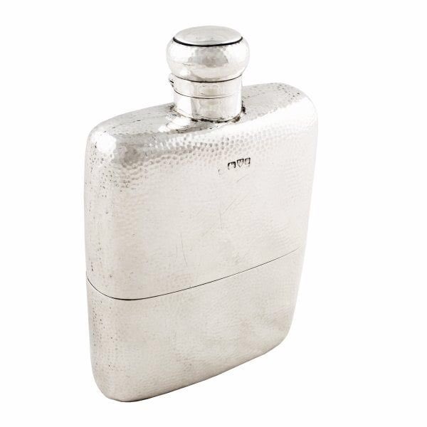 Love_antiques's tweet photo. 🎁 CHRISTMAS GIFT IDEA
🧡 Edwardian Sterling Silver Hip Flask
A fantastic idea for a #whisky lover - and there’s still time to order it!
Price: £575 / $730
👉 View: https://t.co/8Z0DoBTm9c
#hipflask #hipflasks #hipflaskdesign #vintage #vintagestyle #vintageinspired https://t.co/IHoQzl3N9N