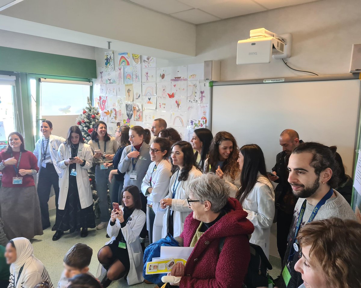 Policlinico Tor Vergata (@ptvonline2001) on Twitter photo Grazie di cuore ai Power Xmas Rangers che, anche quest'anno, hanno portato energia e clima natalizio con le loro canzoni negli ambulatori e Day Hospital dell'UnitĂ di Neuropsichiatria Infantile diretta dal <a href="/ProfMazzone/">Luigi Mazzone</a> per la gioia dei piccoli pazienti
<a href="/unitorvergata/">UniversitĂ di Roma Tor Vergata</a> Grazie di cuore ai Power Xmas Rangers che, anche quest'anno, hanno portato energia e clima natalizio con le loro canzoni negli ambulatori e Day Hospital dell'UnitĂ di Neuropsichiatria Infantile diretta dal <a href="/ProfMazzone/">Luigi Mazzone</a> per la gioia dei piccoli pazienti
<a href="/unitorvergata/">UniversitĂ di Roma Tor Vergata</a>