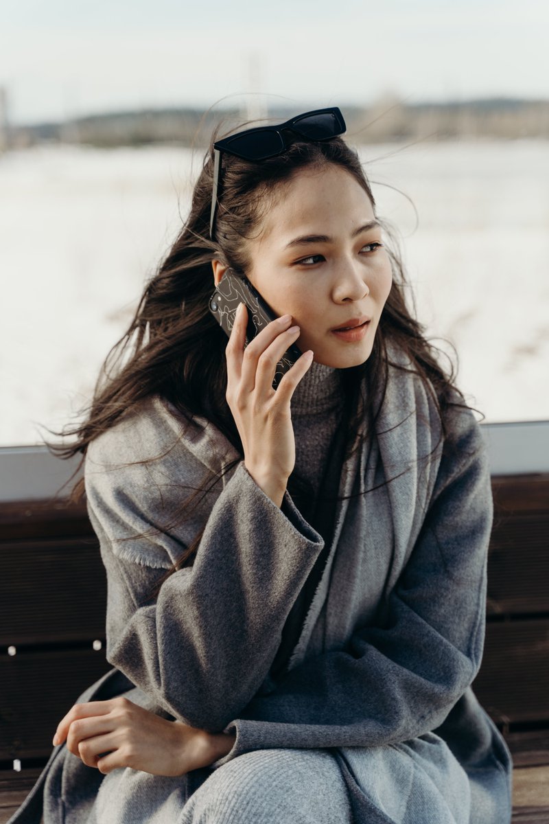 DYK about the new Mental Health Crisis Hotline⁉️ If you are in a crisis, call or text 988 for 24/7 help. You will get a live person to talk to, who is trained in crisis management and suicide prevention. Learn more ➡️ 988.ca