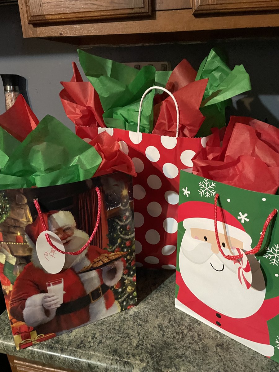 Wings and rings Richmond Indiana tweet media