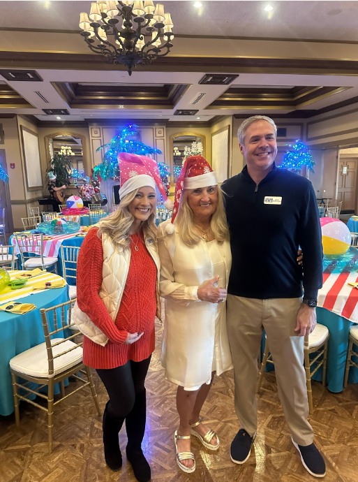 Making the holidays merry! 🧸   

Thank you so much to Sherie Marek for hosting a toy drive for St. Vincent de Paul! 

Sherie hosts an annual luncheon and has been one of our biggest donors of toys for our Angel Toy program for many years.