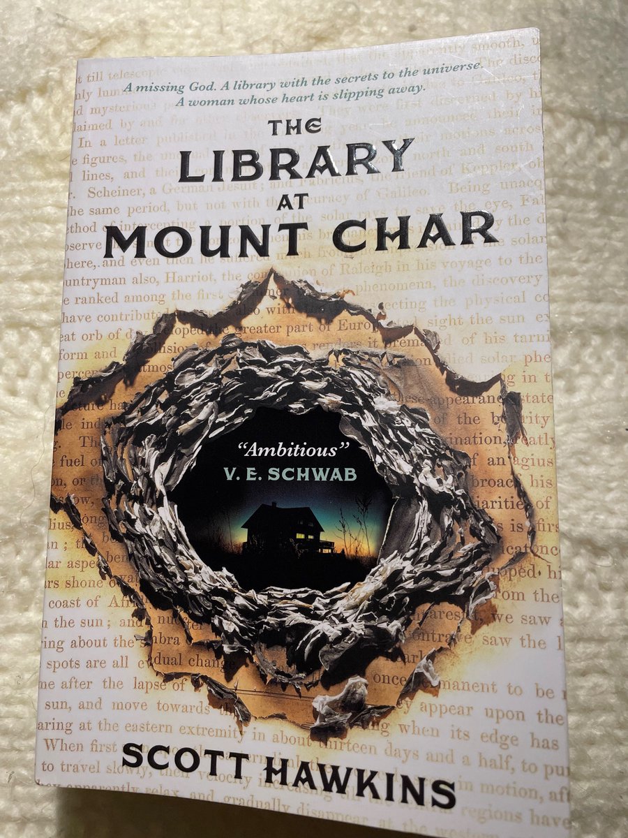 I delved into The Library at Mount Char by @scottrhawkins believing it’s literary horror. I stayed, addictively turning pages, cos it turned out to be a mind-blowing mix of sci-fi, military fantasy & a guide on how to become a god. Confusing at first, it flourishes into an epic🖤