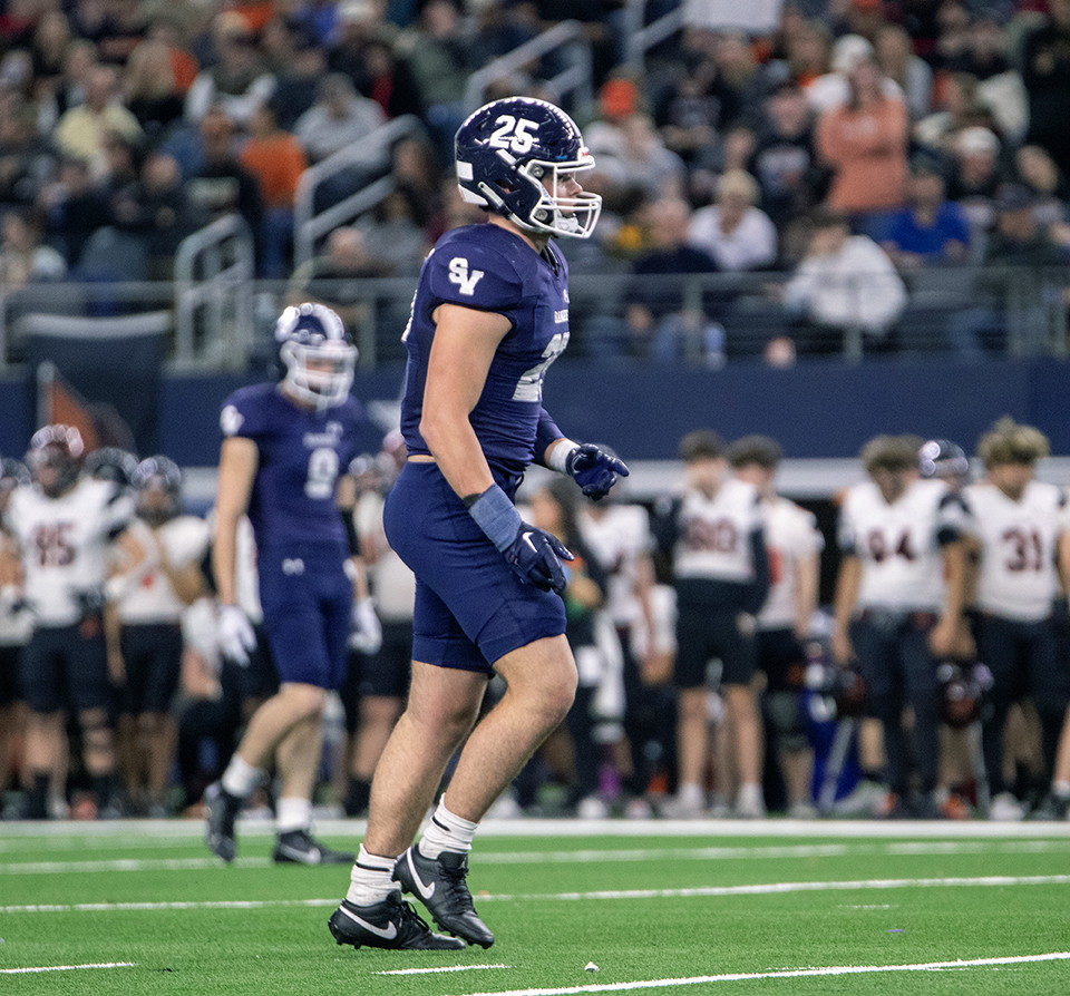 Vote for Jaxson Maynard and Zach Gingrich for Texas high school football state championship week defensive MVP. Maynard had 13 tackles against Aledo, and Gingrich pulled down two interceptions. Photos by Olivia Ingram highschool.si.com/.../vote-who-w…...