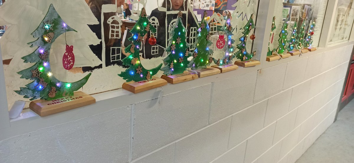 Our first years <a href="/moynecs/">Moyne CS</a> finished their Christmas trees today. Nice introduction to scrool saw work with a focus on achieving a good finish. #woodtechnology #ChristmasTree <a href="/OideTechinEd/">Oide Technology in Education</a> <a href="/technoteachers/">technoteachers</a>