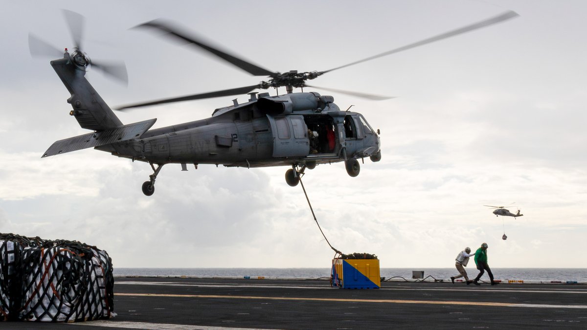 Replenished and Ready!
An MH-60S Sea Hawk, assigned to the “Black Knights” of HSC 4, transports cargo onto the flight deck of the aircraft carrier @CVN70 during a replenishment-at-sea with the MSC dry cargo ship USNS Wally Schirra.
#FreeAndOpenIndoPacific #MSCDelivers
