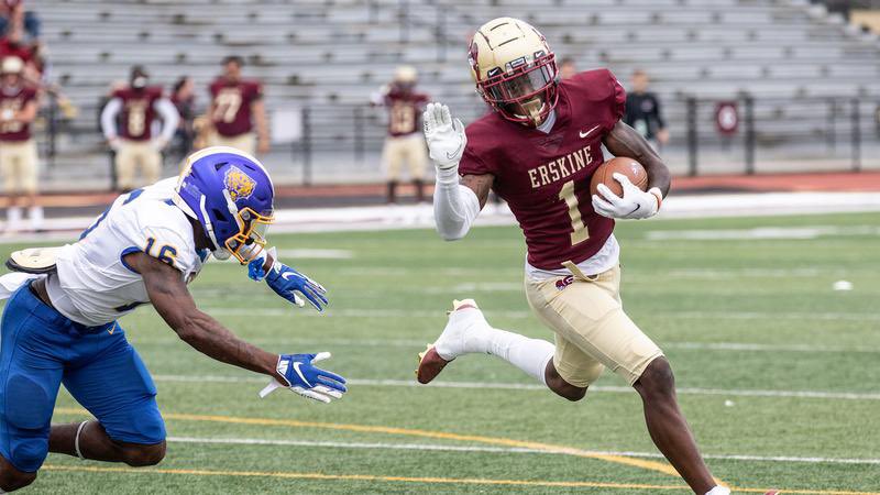 Very blessed to have received my first offer from <a href="/FleetFB/">Erskine Football</a>!
<a href="/coach_jdurrah/">Jordan Durrah</a> <a href="/CoachSHouston1/">Sam Houston</a> <a href="/dre_green83/">Andre Green</a>