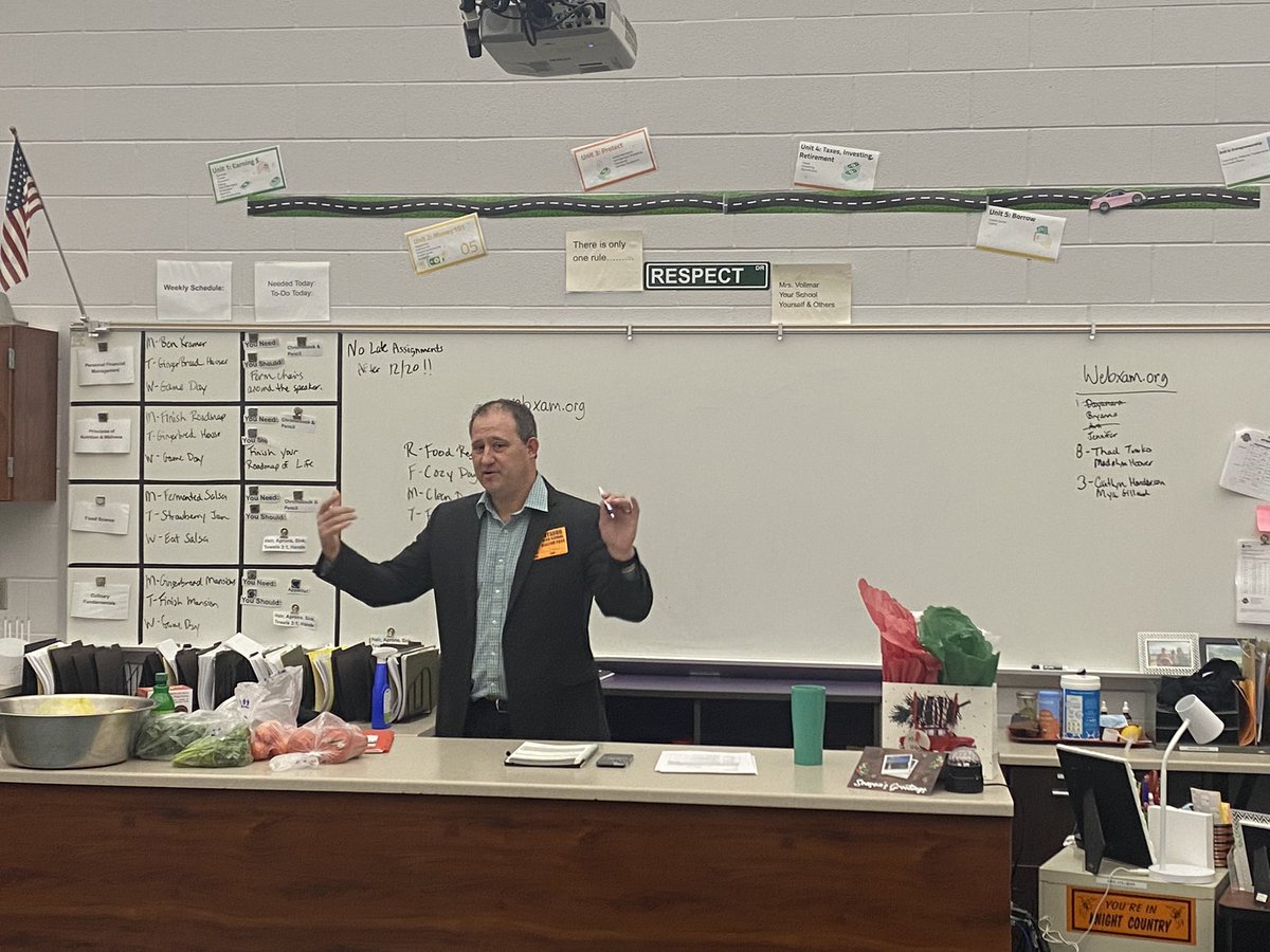 #ThankYou to <a href="/BenKramer78/">Ben Kramer</a> for coming to speak to my #PersonalFinace classes today and discuss the importance of having a high credit score. #RealLife #MrsVollmar #OtsegoFCS #PentaPride
