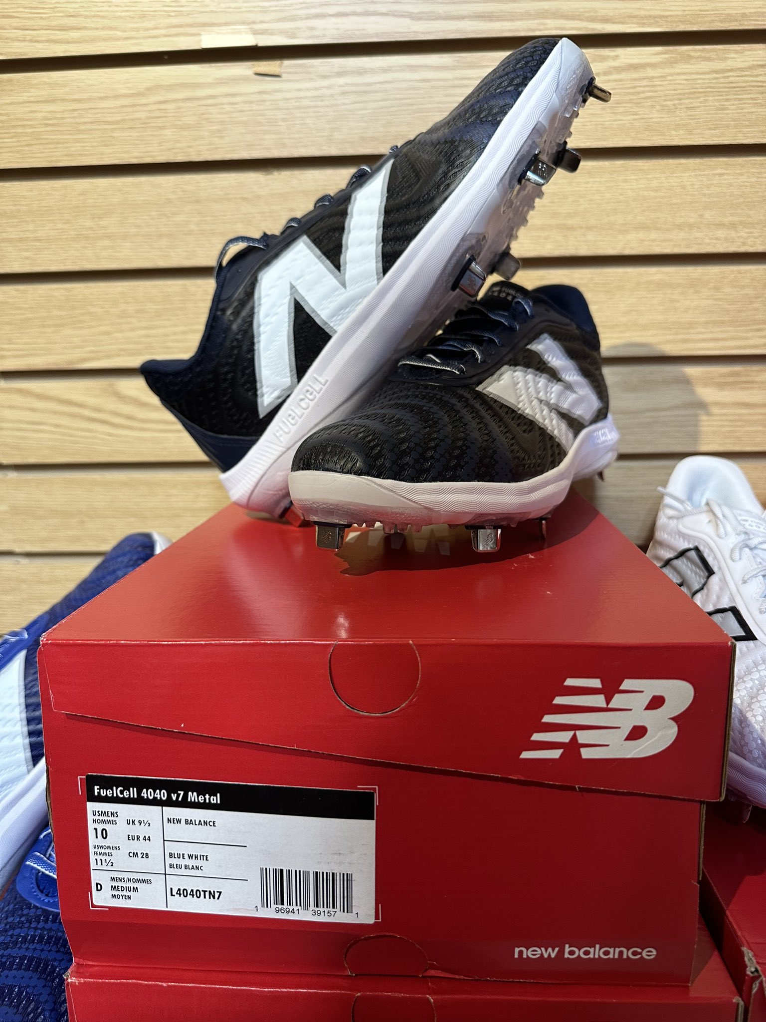 New balance 4040 clearance spikes