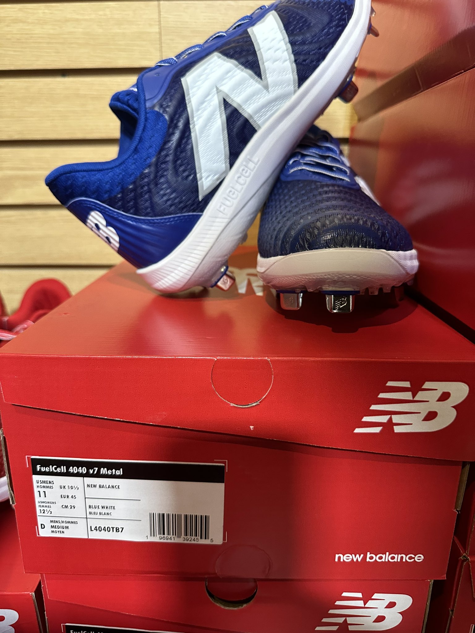 New balance 4040 clearance spikes