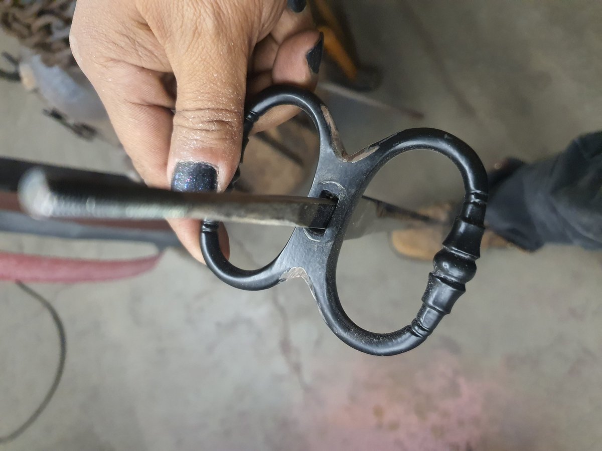 LostInHash's tweet photo. Bit of an odd request today.
Client asked if I could take off a portion of the guard of his Cold Steel sword so that he would have more range of motion.
Makes sense sine he is practicing FMA. (Escrima specifically)
#Vlogsmith https://t.co/9jfRxeE4Br