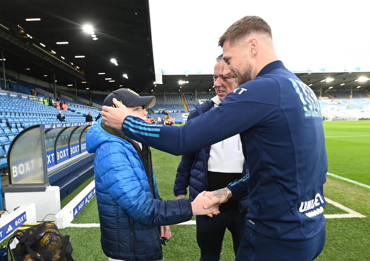 Had the pleasure of meeting Jack and Oscar before the game weekend. Two lovely kids who have had it hard lately. Was amazing to see them on the mend and straight back to the football. MOT 🤍