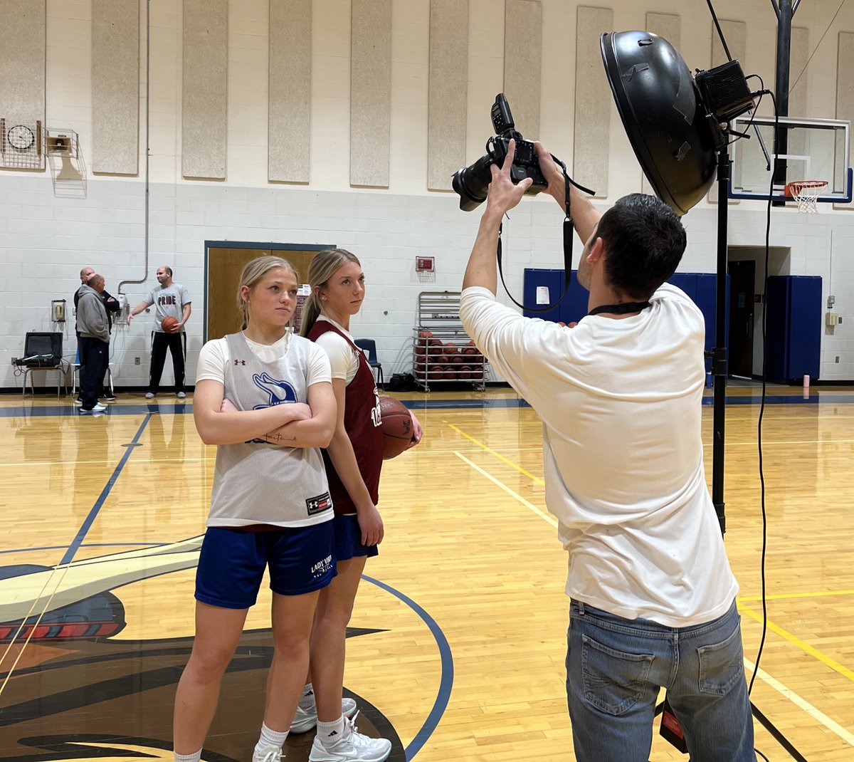What’s it like playing with your sibling? Well, there’s a lot of fights about missing warmups 😂 There’s also a lot of time together to help each other become better hoopers. This story will come later in the week on @CJOnline