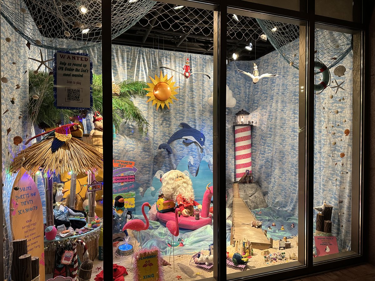 The 2023 #EPBHolidayWindows is giving aquatic sleigh ✨ which makes perfect sense because the theme is Under the Sea 🌊 🦑  🏖️ 

📍: Located on Market St. & Broad St. 

#visitchatt #chattanooga #tennessee #holiday #holidaylights