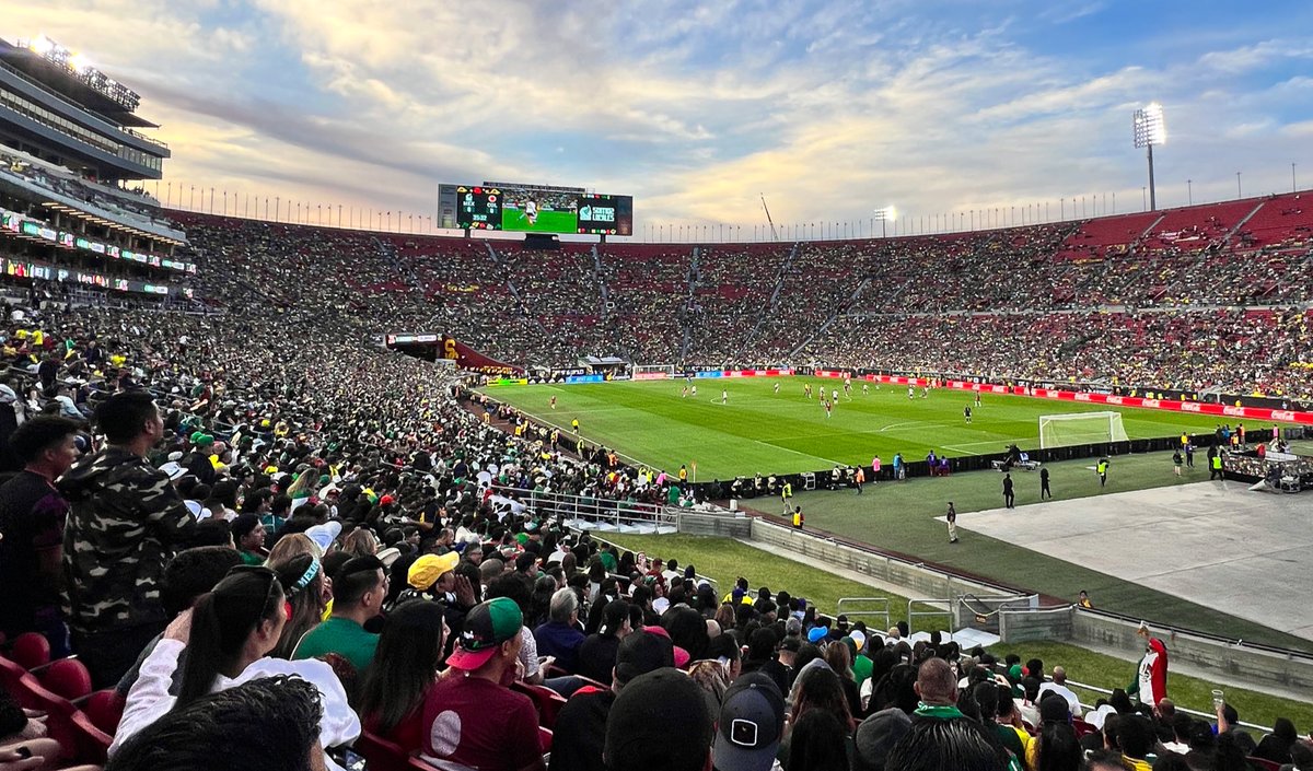 Saturday’s view for Mexico 🇲🇽 and Colombia 🇨🇴 taking to the pitch at the @lacoliseum! 
 
#WeAreLosAngeles #LosAngeles26 #Somos26 #SomosLosÁngeles