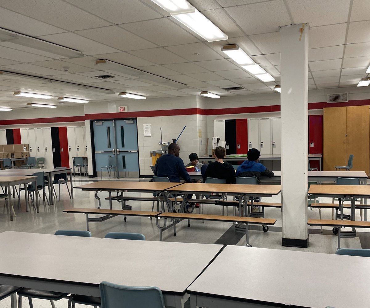 Kerri Evershed (@evershedk) on Twitter photo Mr. Maylor, head custodian, taking some time to chat with the students at lunch #relationshipsmatter <a href="/FacilitiesPDSB/">Facilities and Maintenance at PDSB</a> Mr. Maylor, head custodian, taking some time to chat with the students at lunch #relationshipsmatter <a href="/FacilitiesPDSB/">Facilities and Maintenance at PDSB</a>