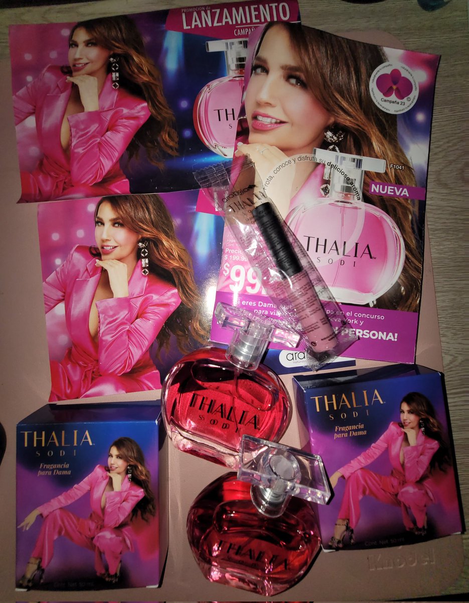 Smells really good. Thalia Sodi I'm very happy  today.Yeheeee.