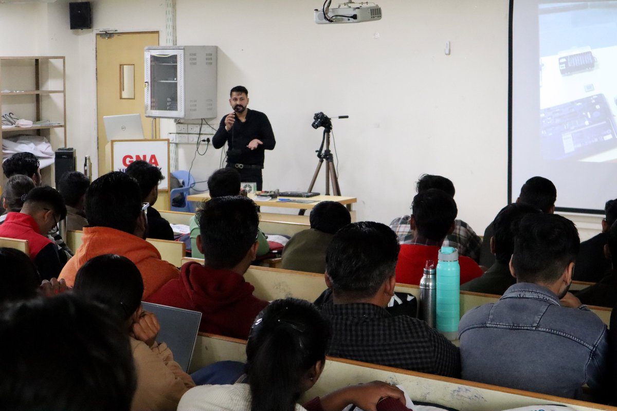 GnaUniversity's tweet image. #GNAUniversity School of #ComputationalScience organized an exhilarating #PCAssembly and #TroubleshootingWorkshop, where students unravel the mysteries behind the machines that power our digital world!
#highereducation #educationsector #learningexperience #technical  #hardware