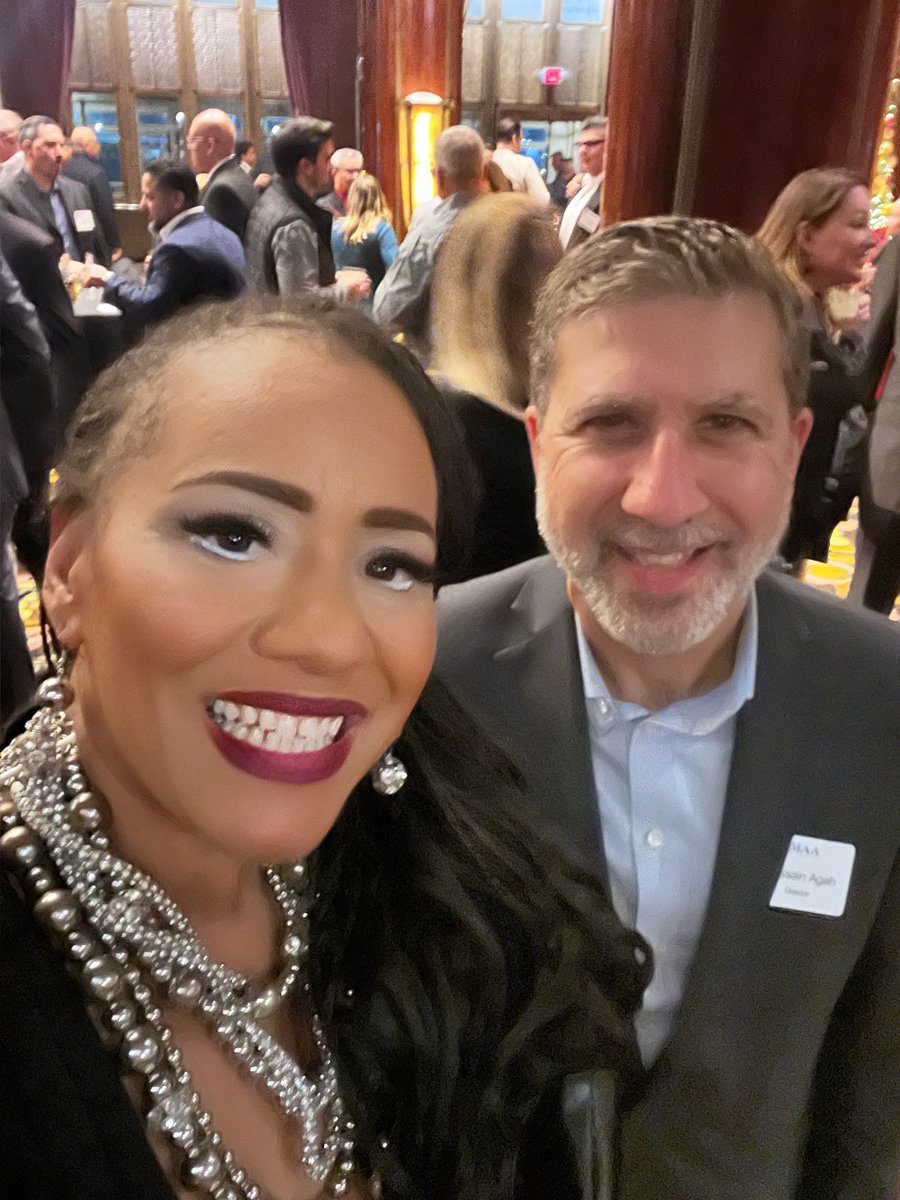 yolandaceocoach's tweet image. CMAA SoCal Chapter end of year Holiday celebration did not disappoint! It has been an amazing year! I am so grateful for all the amazing friends and colleagues! Let’s go 2024 The Year of Multiplication JGM #constructionmanagement #projectcontrols #architecturaldesign