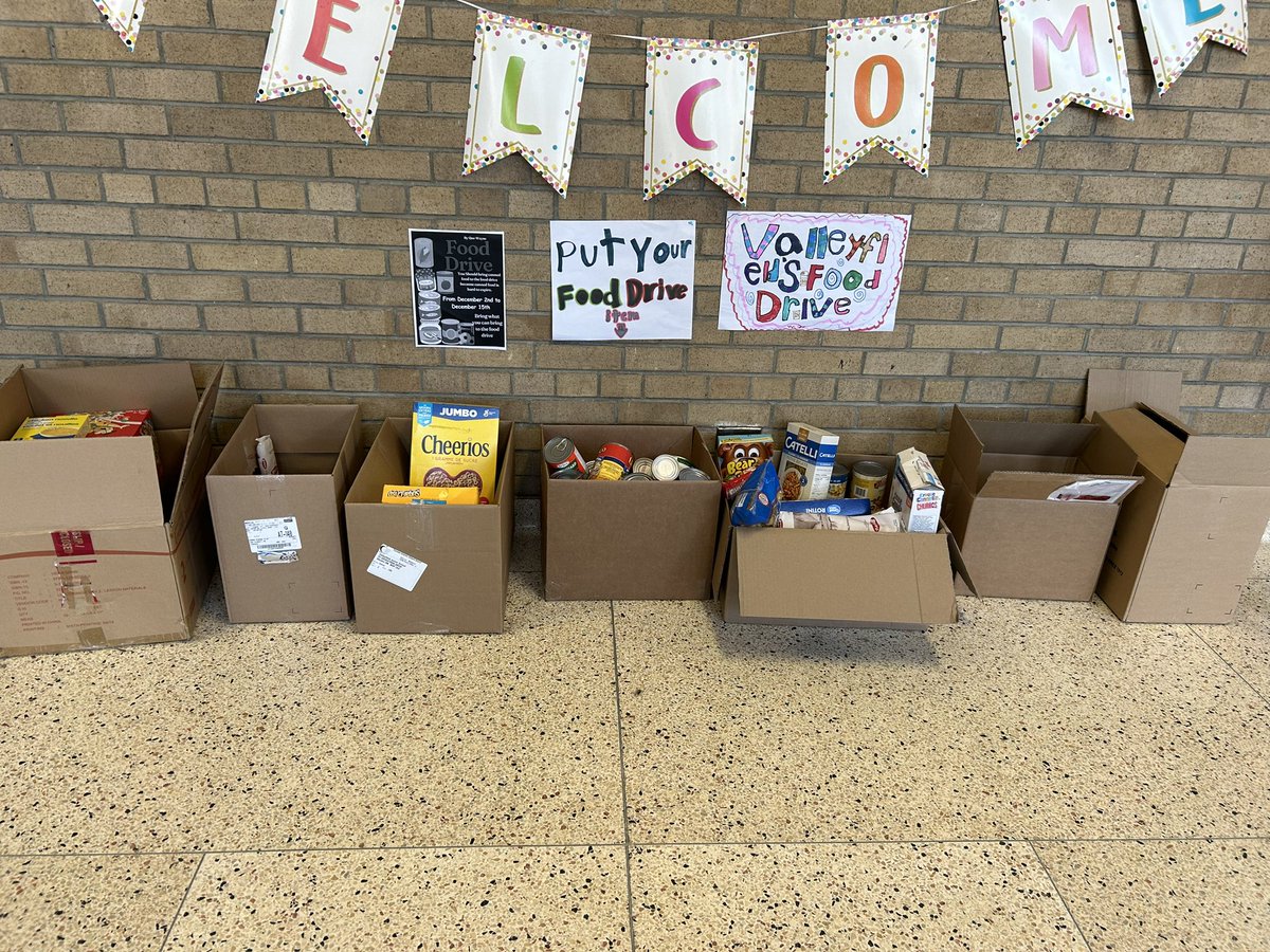 Thank you to all that donated to @ValleyfieldJS ‘s Food drive! Many families will be helped by your donations. A big thanks to the Grade 5 students who chose this action for their up-stander project. #actsofkindness #studentactivists