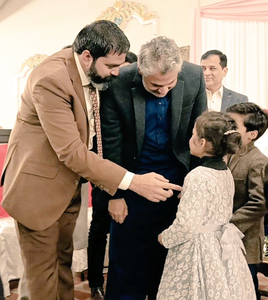 SONO BUTT (SVP PP53)🇵🇰✌ (@zubibutt1010) on Twitter photo Respected Ch Bilal Farooq Tarar MPA - PP53 I'm very thankful for your presence at my Cousin marriage ceremony🥰❤
<a href="/MaryamNSharif/">Maryam Nawaz Sharif</a>
<a href="/bilaltarar/">Bilal Farooq Tarar</a> Respected Ch Bilal Farooq Tarar MPA - PP53 I'm very thankful for your presence at my Cousin marriage ceremony🥰❤
<a href="/MaryamNSharif/">Maryam Nawaz Sharif</a>
<a href="/bilaltarar/">Bilal Farooq Tarar</a>