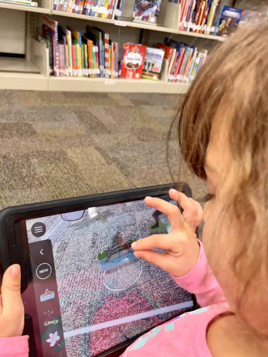 smalchow's tweet photo. Who says Kinders can’t use AR? Today @pcsd_gb Kinders used @ARMakrApp to share what they knew about ninjas. We AirDropped 12 pics to Ss, they chose fave 3 to add to platform &amp; talk about. #RaiderStrong @Tools_KTeach @MaryPopeOsborne https://t.co/UaF5izRoYx