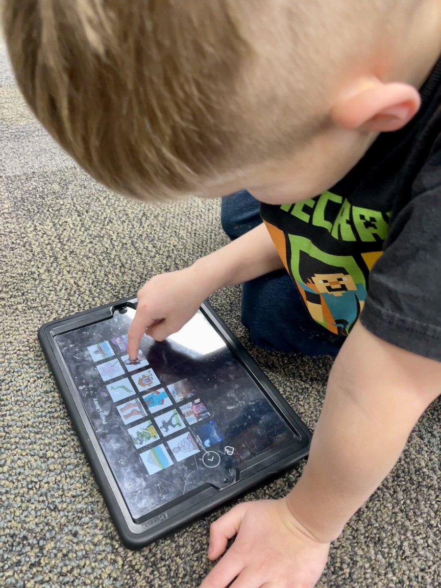 smalchow's tweet photo. Who says Kinders can’t use AR? Today @pcsd_gb Kinders used @ARMakrApp to share what they knew about ninjas. We AirDropped 12 pics to Ss, they chose fave 3 to add to platform &amp; talk about. #RaiderStrong @Tools_KTeach @MaryPopeOsborne https://t.co/UaF5izRoYx