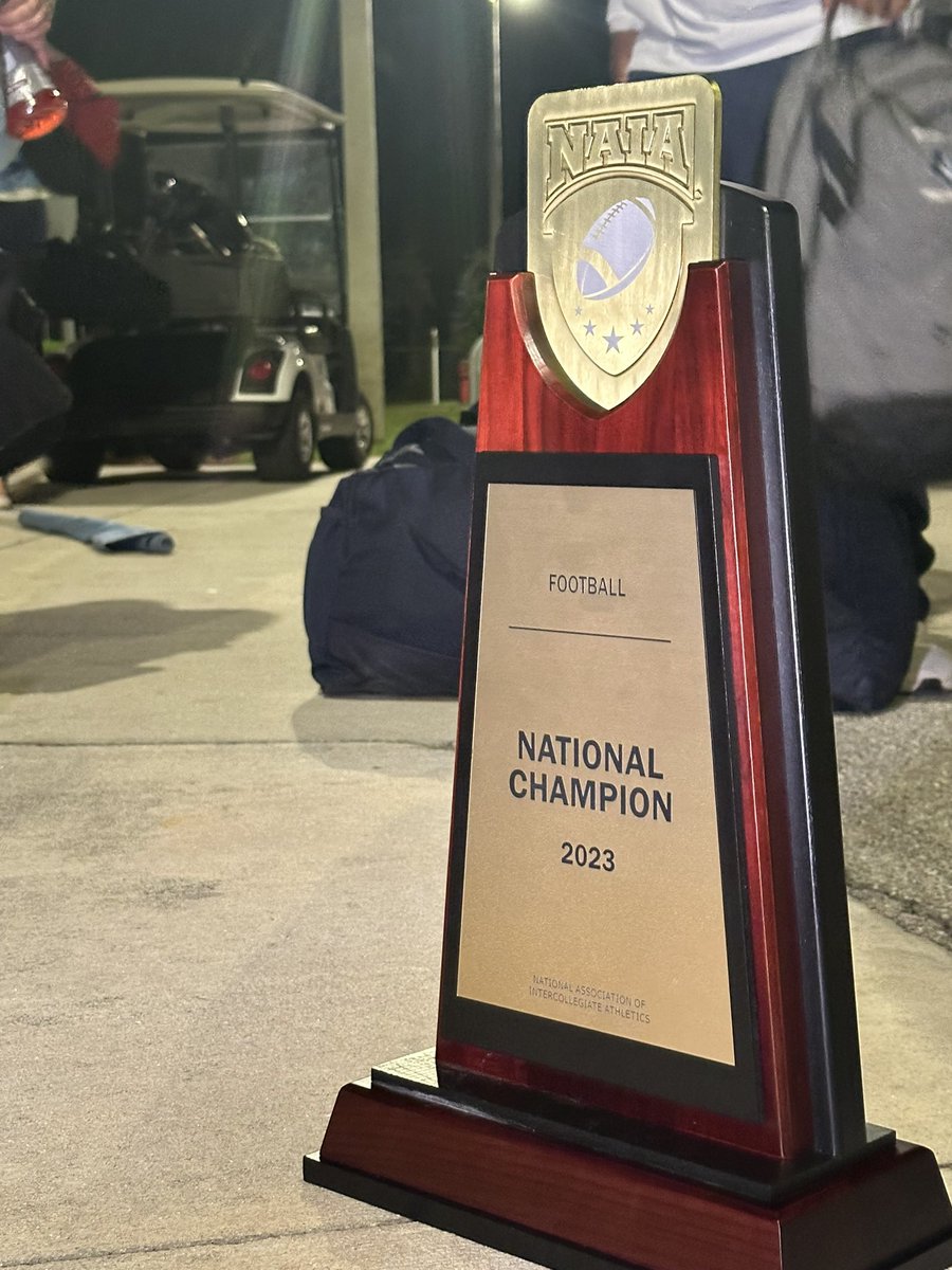 The champs have arrived!

🏈 The Seahawks returned from Durham with their first red banner in the program’s 6th year. 

🏈 31-21 win over Northwestern snapping the Red Raiders 27-game winning streak

<a href="/KeiserFootball/">Keiser Football</a> <a href="/coachSocha/">Doug Socha</a>
