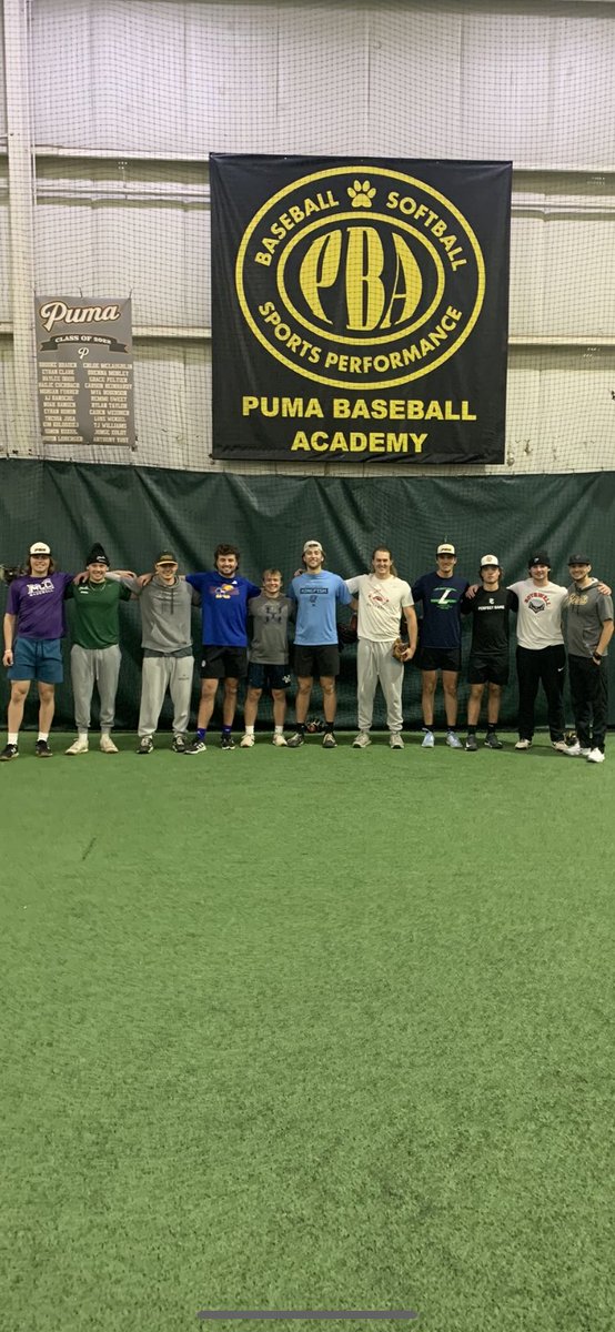 PumaAcademy_'s tweet image. This time of the year is my favorite. Holidays and alumni back in town! Appreciate all of these guys stopping in to get their work in and hop in with our players during practice. Nothing better than catching up with my guys and seeing their improvements! They #TrustedTheProcess