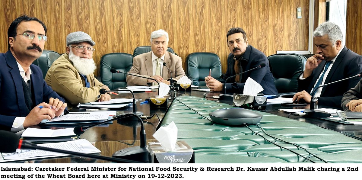 Islamabad: Caretaker Federal Minister for National Food Security & Research Dr. Kausar Abdullah Malik chairing a 2nd meeting of the Wheat Board here at Ministry