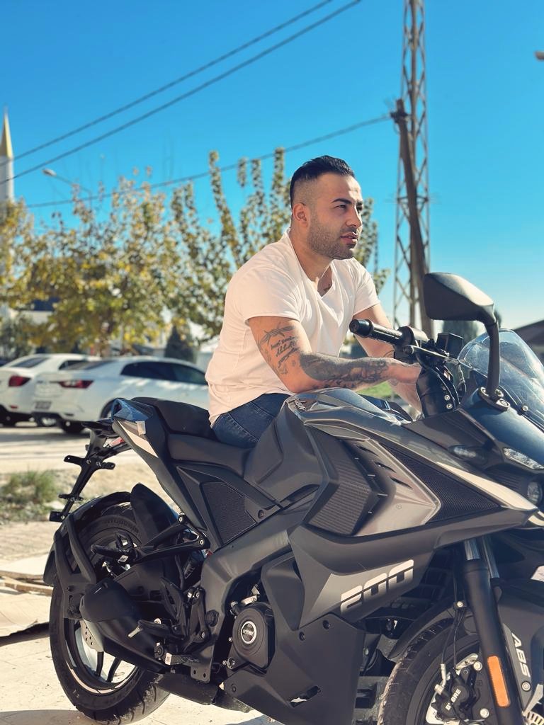 🏍️😎