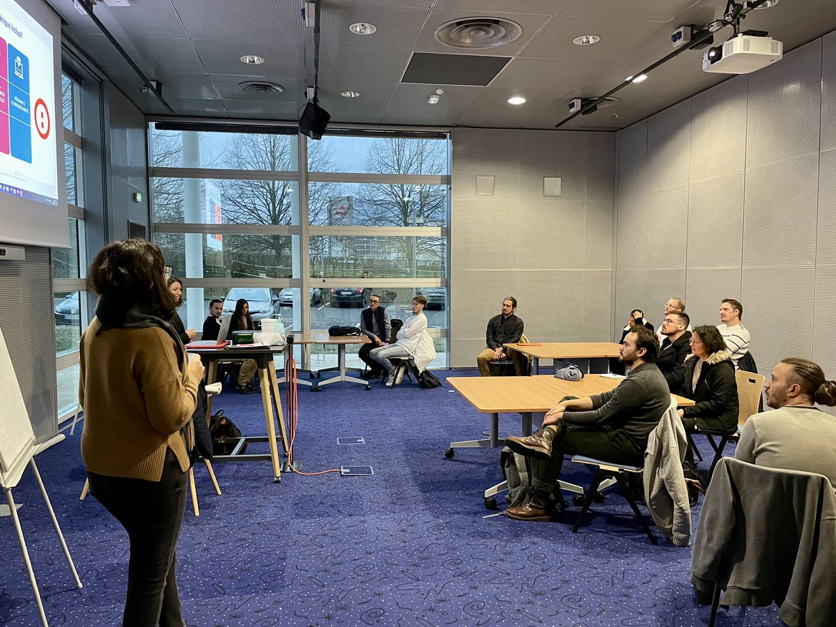 Le #Campus #Dev <a href="/MAIF/">MAIF</a> avec @simplonco à Niort, c’est parti !

Les sélections pour constituer la 1ere promo de formation diplômante aux métiers du développement battent leur plein sur le campus à Niort.

Hâte de retrouver cette promo fin janvier pour le début de la formation !