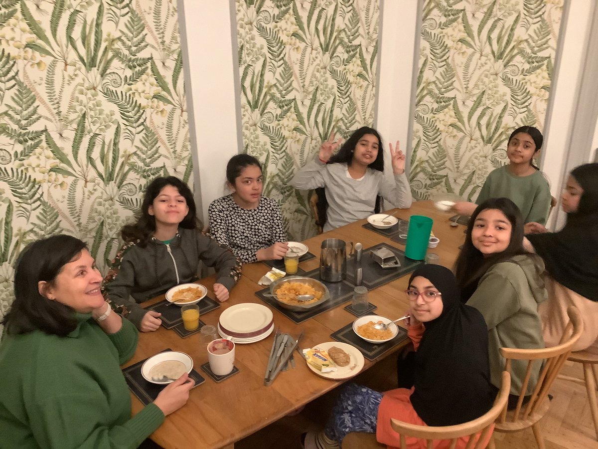 Halley Year 6 tweet media