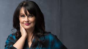 'Geçici öfkelerimizle, kalıcı aptallıklar yaparız, ismini de;

 'KUSURA BAKMA' koyarız.

#MilliEğitimBakanı...

#MarianKEYES