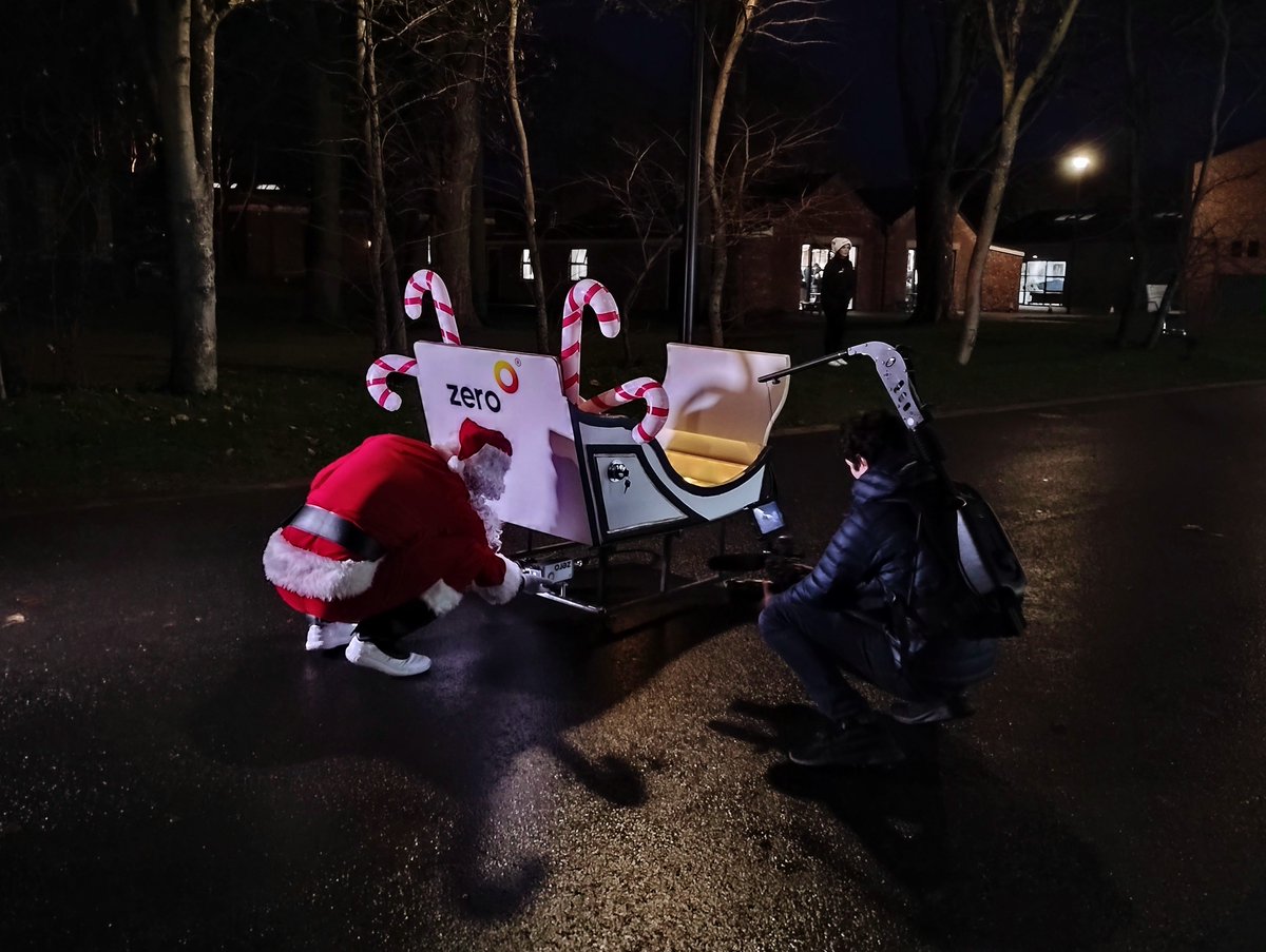 PortwayFilms's tweet photo. BTS of a fun shoot with @ZeroPetroleum and @video_ross 🎄🎅🧑‍🔬 https://t.co/o7zEPQIA12