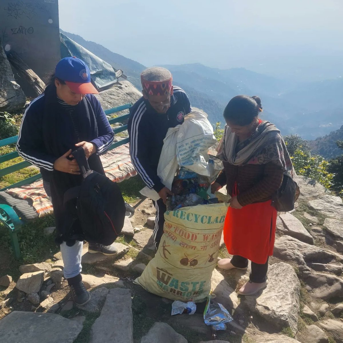 Waste worrior of NSS under the mission clean Himalaya green Himalaya at Triyund Dharamshala Himachal Pradesh