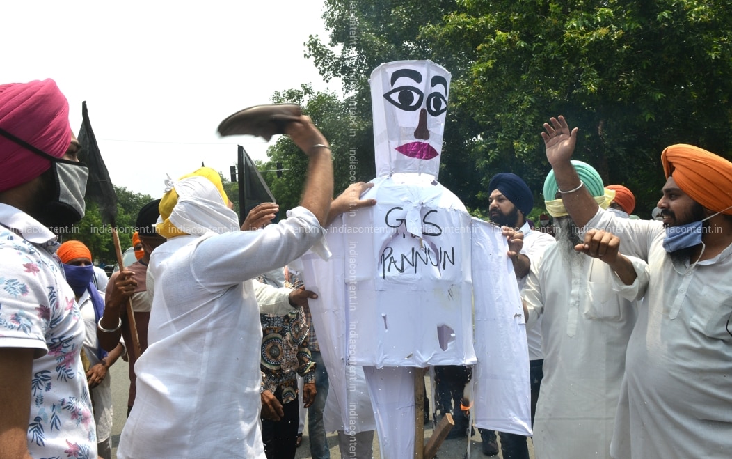 Pannun, this is a demo of your welcome ceremony when you come to #India 😂. #JokerPannun #ArrestPannun