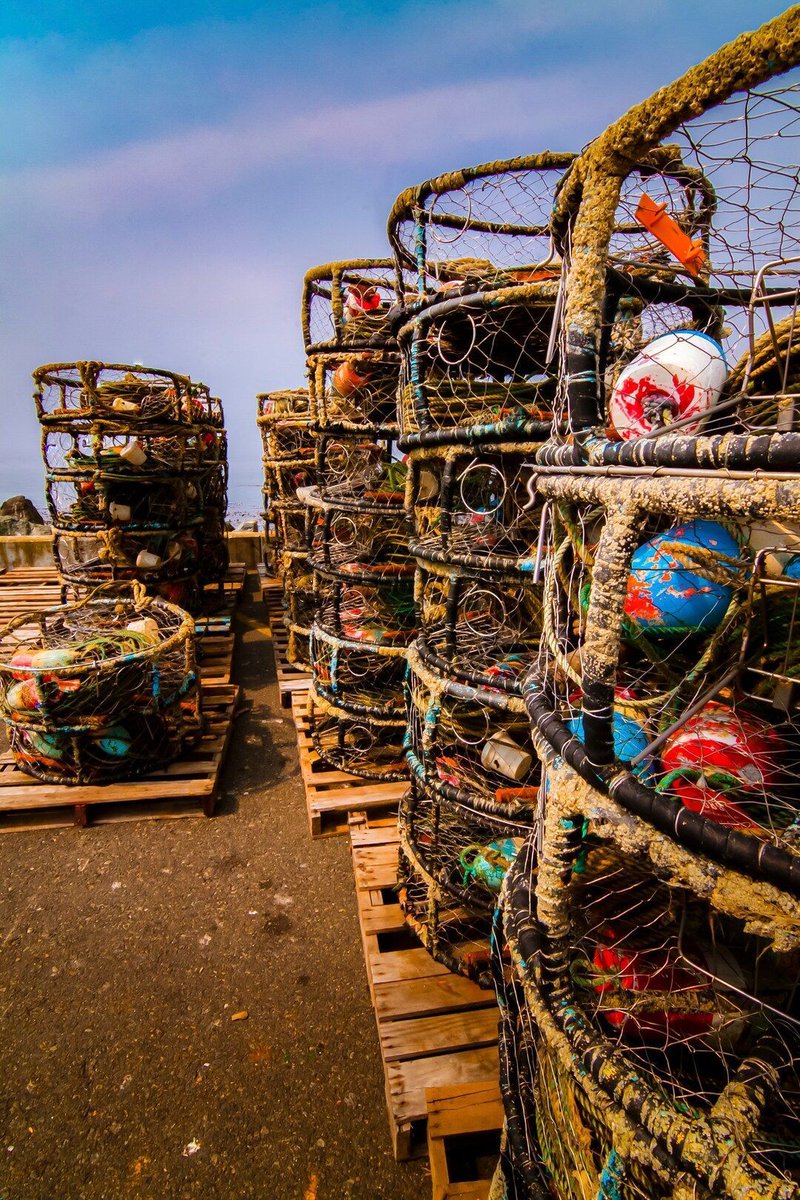Crap pots stacked and ready in Port Orford Oregon

Digital download:
buff.ly/4801Bwq 

#commercialfishing #crabbing