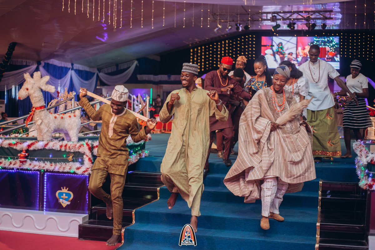 jamesphotogra__'s tweet photo. @Agapepground @FutaBro @futa_tv @Saamu_Eleja Hausa came with their Vibes ๐
That stick represents or is used for what?
#tribesunday
#amplifiedchurch
#agapepground https://t.co/m2RWob1Ndm