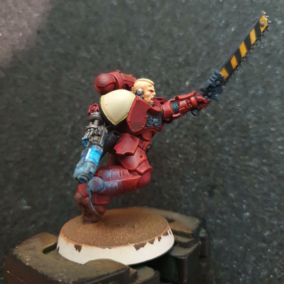 The_GoreChild's tweet image. I desperately need to get back to painting and finishing off these guys. #warhammer40k #slowprogress