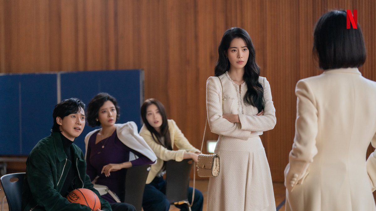 #TheGlory team nominations in APAN STAR AWARDS 2023: 

- Best Drama
- Best Director: Ahn Gilho
- Best Sceeenplay: Kim Eunsook
- Best Actress: #SongHyeKyo
- Excellent Actor in Midlength drama: #LeeDoHyun
- Excellent Actress in Midlength drama: #LimJiYeon
- Best Supporting Actress: