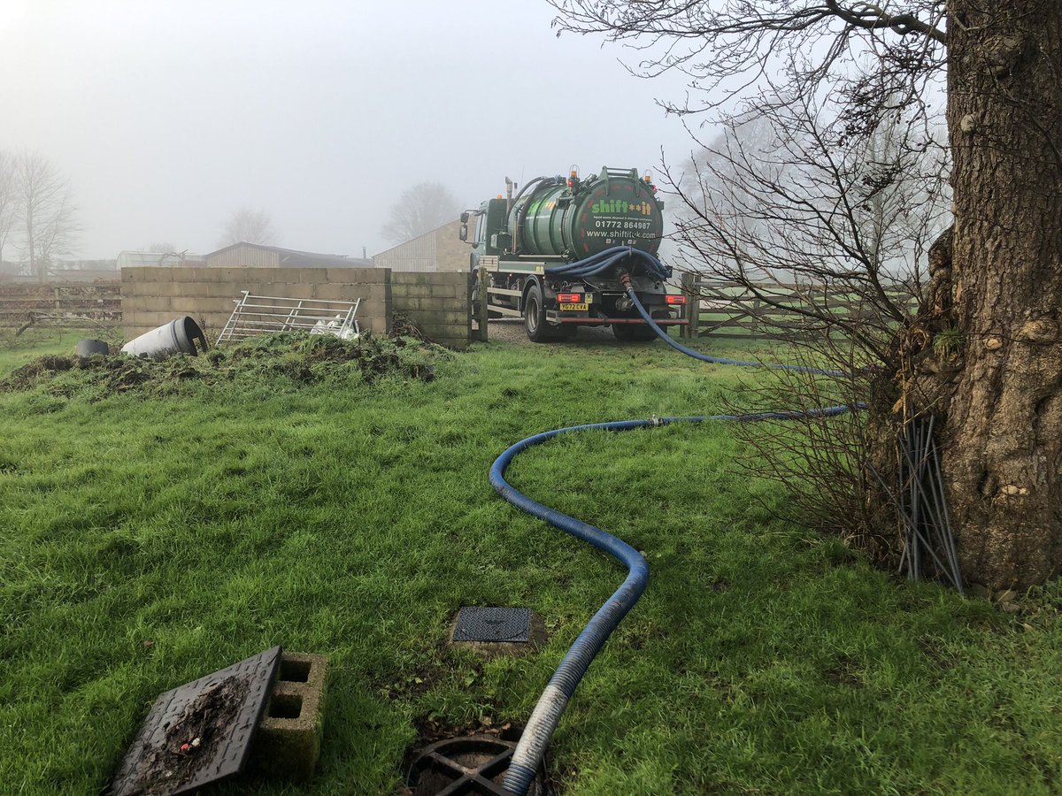 shiftituk's tweet image. Just to remind you all that we will be closing on Friday, December 22 for Christmas.

We will be providing emergency cover only between Christmas and New Year, and will be back to normal operation on January 2.

We wish all of you a very Merry Christmas and a Happy New Year