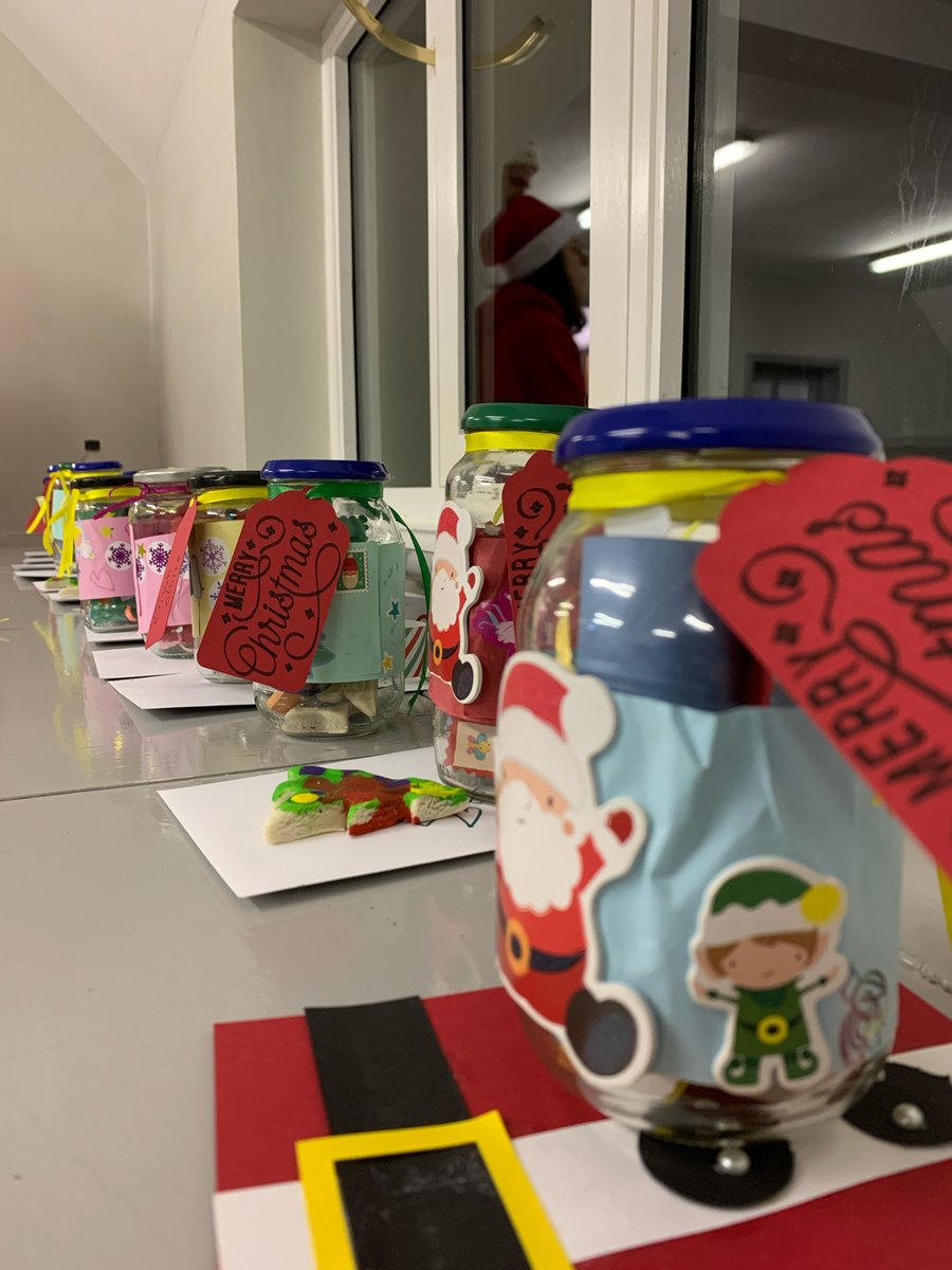 Squirrels end-of-term bash! 🎄🎉Exciting games, cozy hot chocolates, as well as putting the final touches on our kindness jars. Celebrating a term filled with adventure, teamwork, and spreading positivity. #SkillsForLife