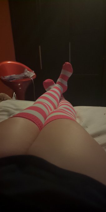 Time for bed~  Like my candy cane socks?  #cute #stockingstuffers #Christmas2023 #feet_pic #socks #bedtime<a href="/tag/cute"class="tags">#cute</a><a href="/tag/socks"class="tags"><span>#socks</span></a><a href="/tag/bedtime"class="tags"><span>#bedtime</span></a><a href="/tag/stockingstuffers"class="tags"><span>#stockingstuffers</span></a><a href="/tag/thicc"class="tags"><span>#thicc</span></a><a href="/tag/christmas2023"class="tags"><span>#christmas2023</span></a>